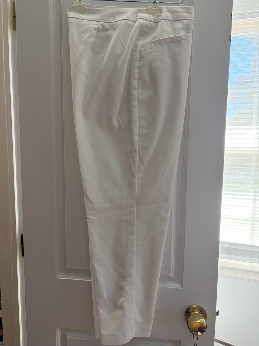Chicos White women’s dress Pants - Clean Tailored Fit
